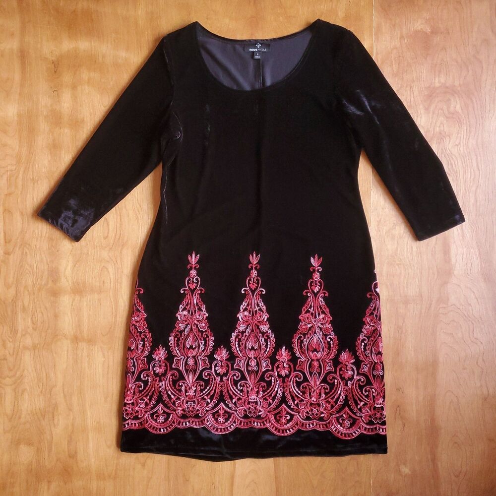 Black Velvet Dress Sz 8 Embroidered Ronni Nicole Velour Whimsigoth Grunge Witchy